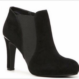 Tahari Suzi booties